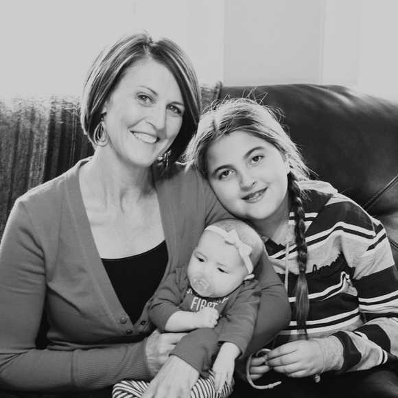 Meet your Posher, Lori - Picture 1 of 1